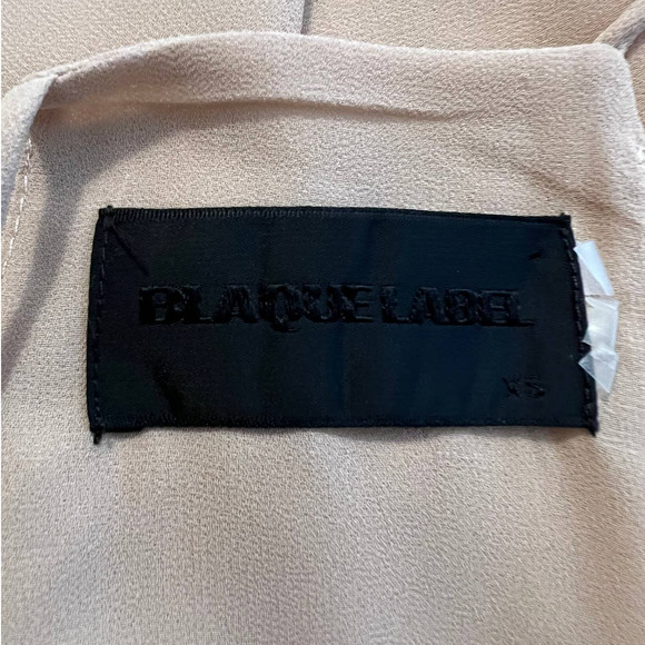 Black Label Halter Top in Tan Flowing Material Size XS - Picture 4 of 6